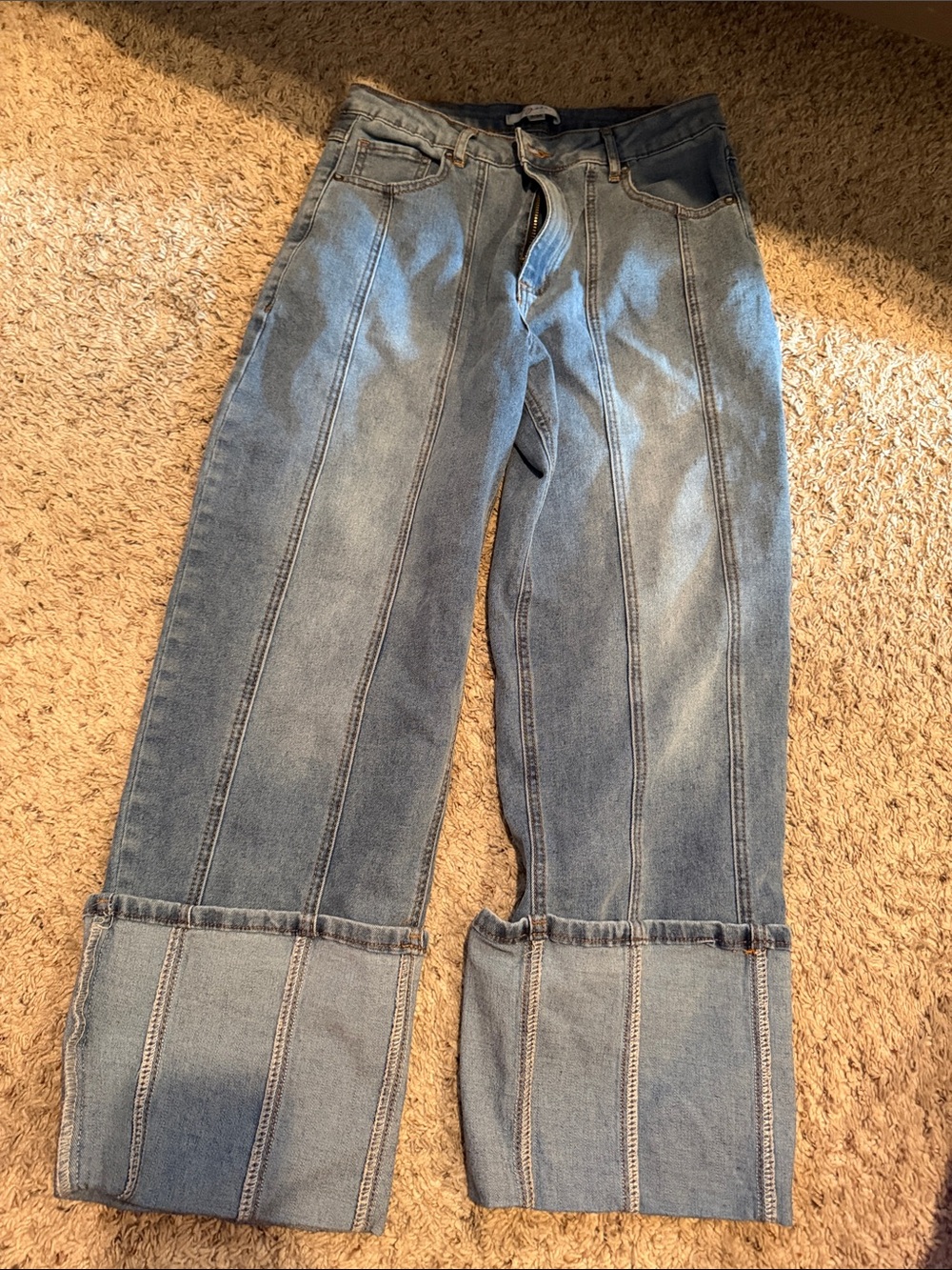 Vigoss Light Blue Panel-Seam Cropped Jeans